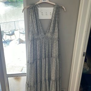 Green pattern maxi dress